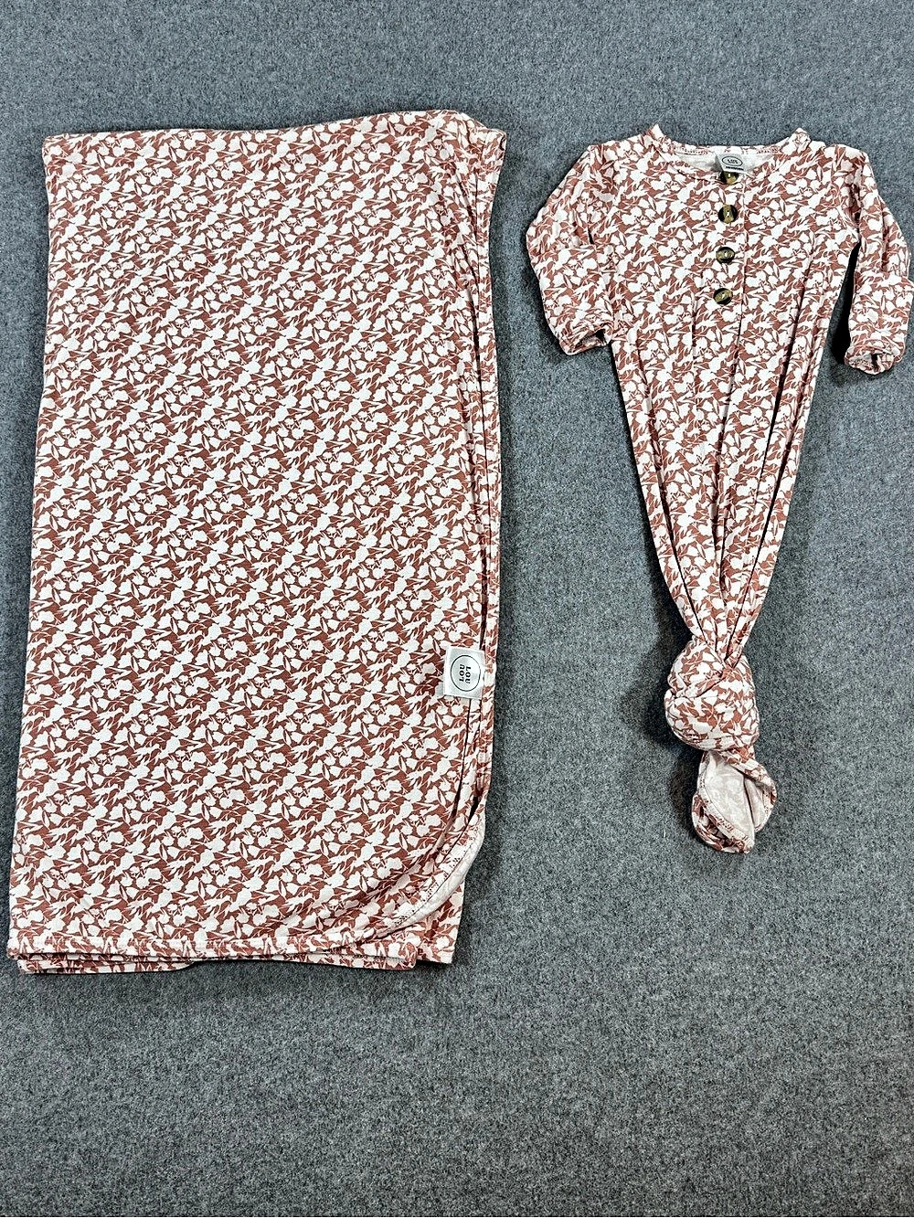 LouLou Floral Knotted gown Set in Pink & White Newborn Like New